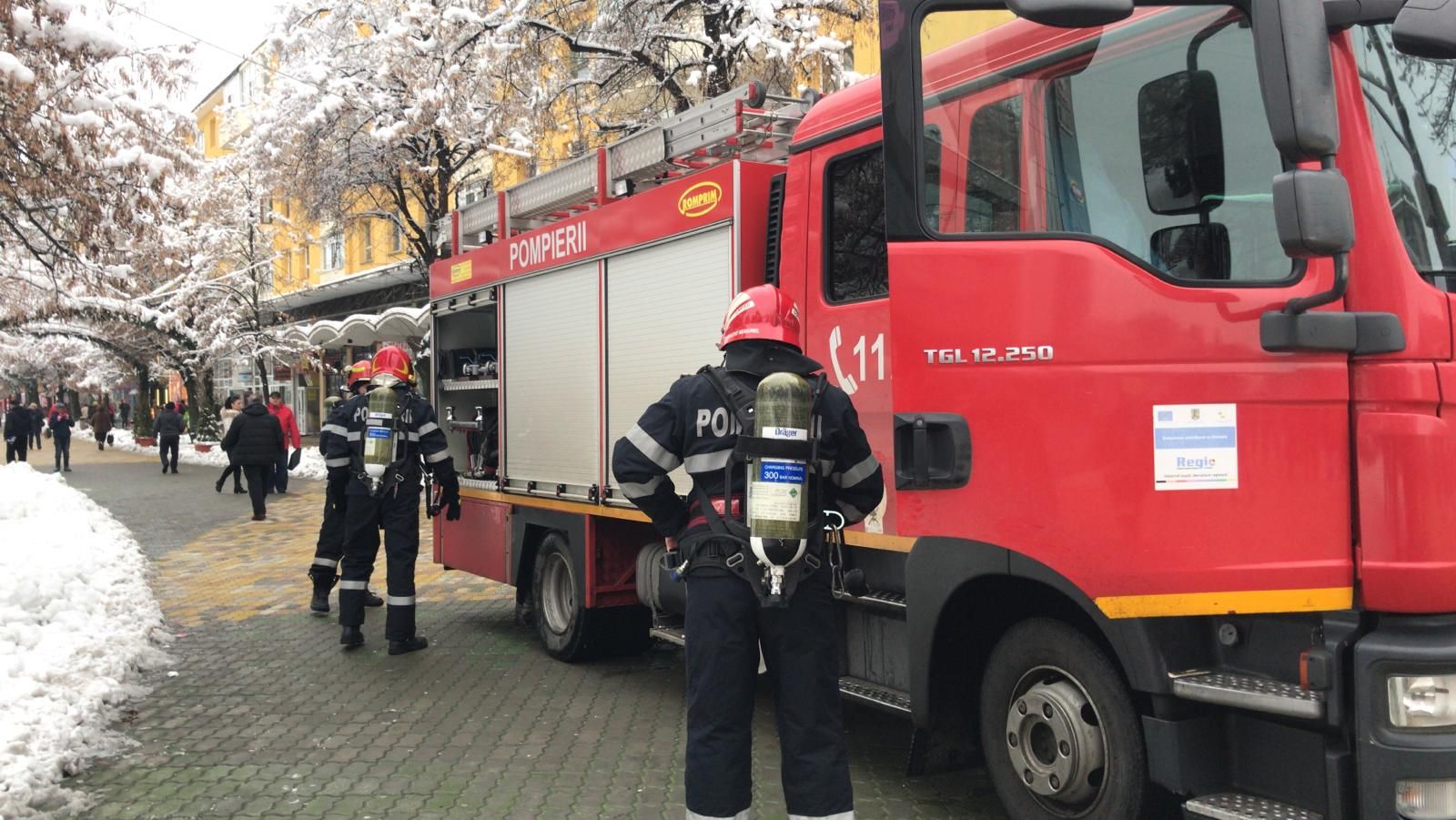 pompieri argeșeni