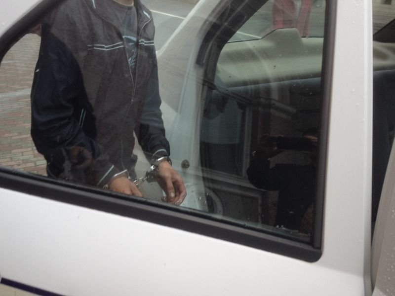 recidivist reţinut dupa ce a furat o autoplatforma.1