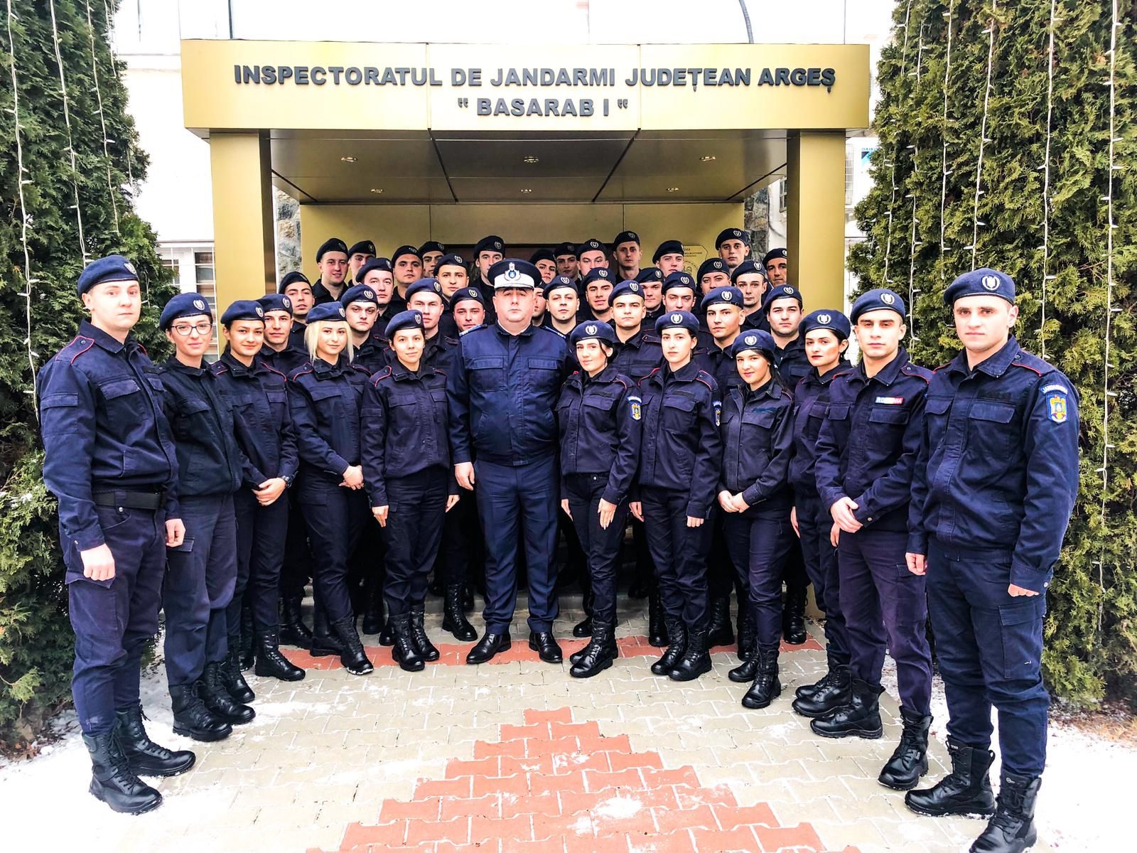 40 de elevi - practica