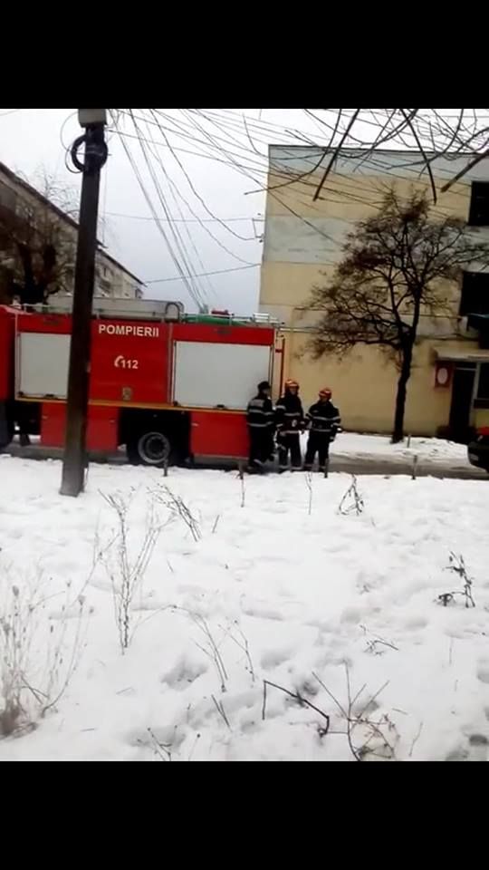 explozie intr un apartament la Câmpulung 2