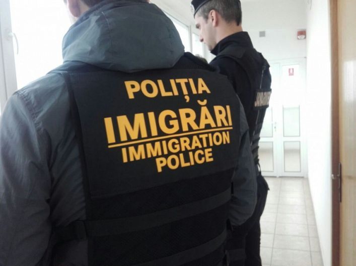 Cetăţean moldovean prins de poliţiştii de la imigrări stând ilegal în Argeş