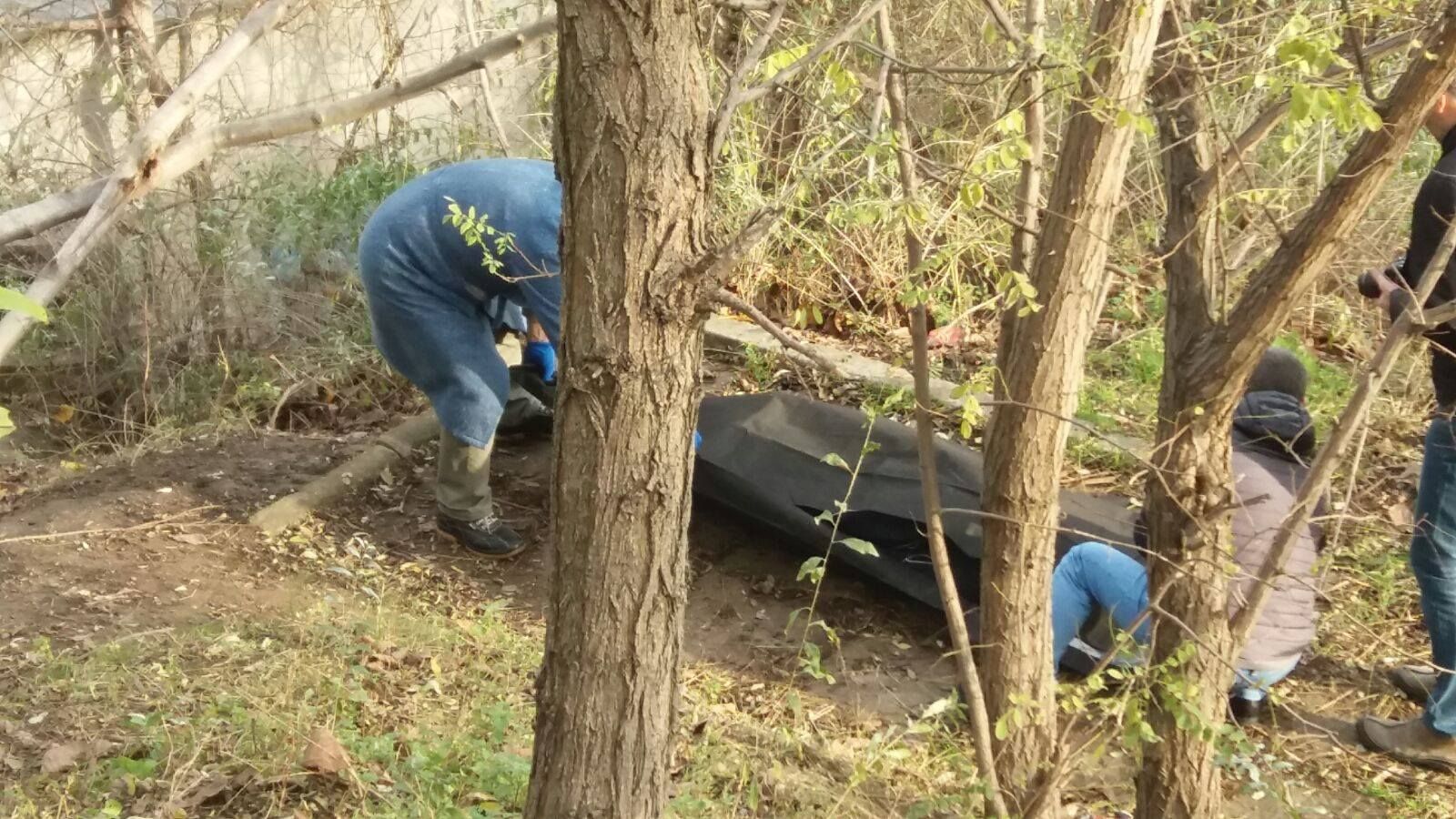 barbat gasit decedat la negrasi