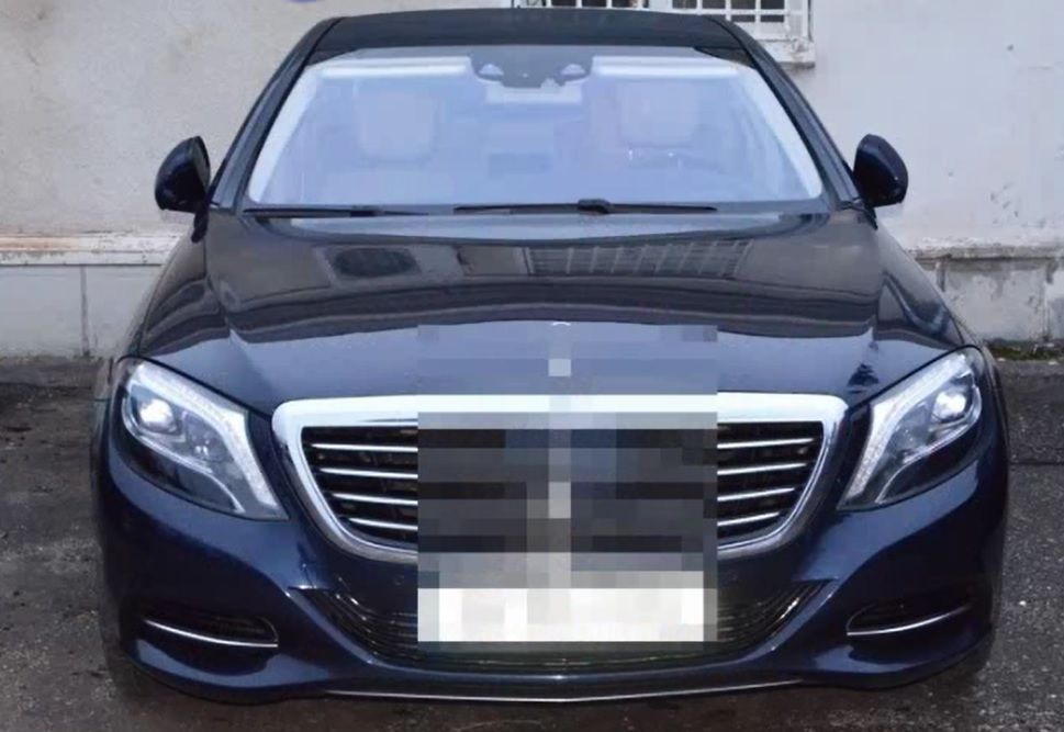 bolid de lux indisponibilizat