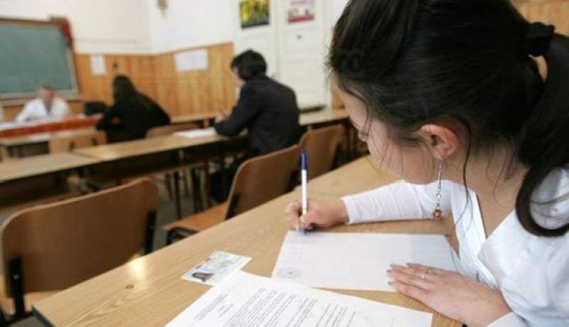 elevi de nota 10 la simulare