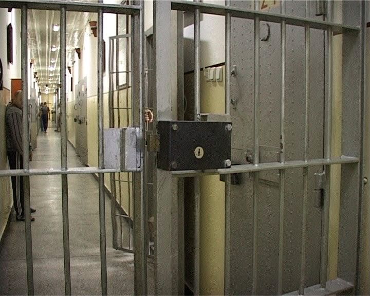 La închisoare după ce a condus fără permis