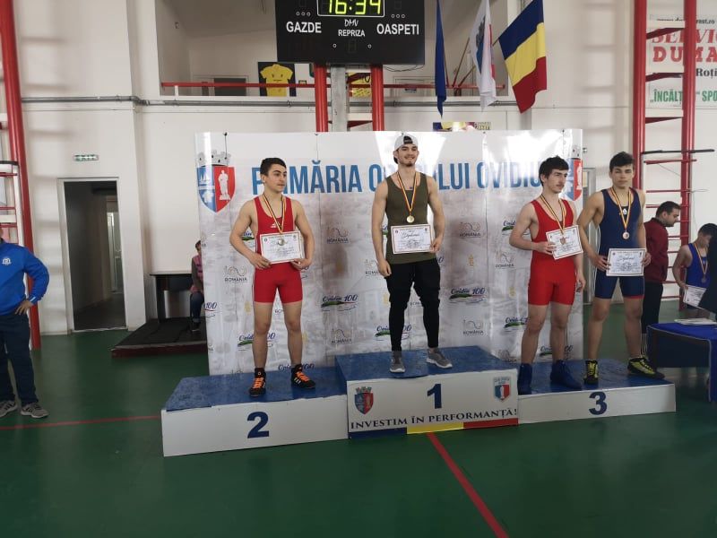 instituționalizați și medaliați Ionut Sandu