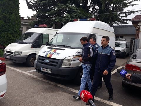 De două ori în arest, în aceeași zi