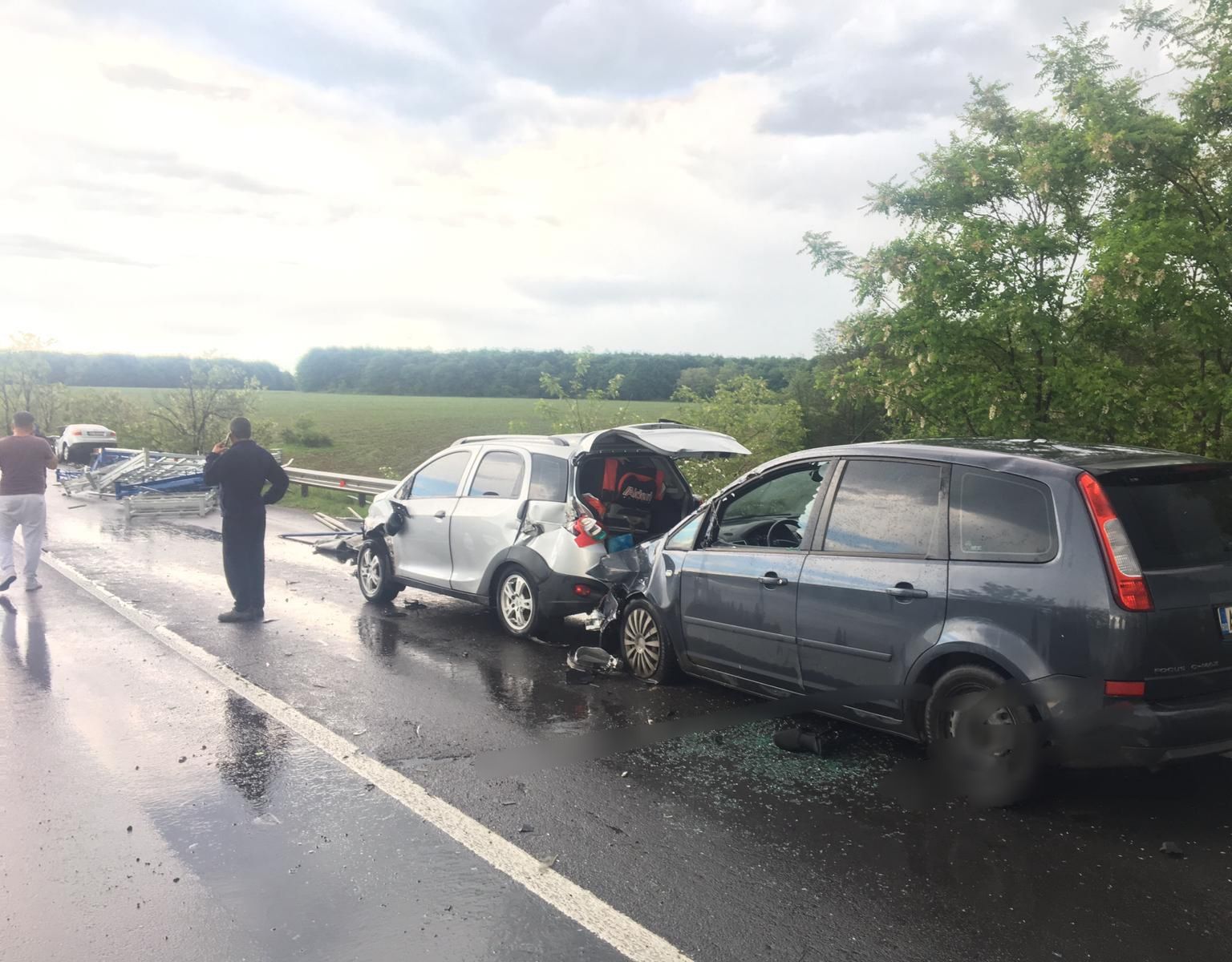 accident cu patru mașini pe DN 65