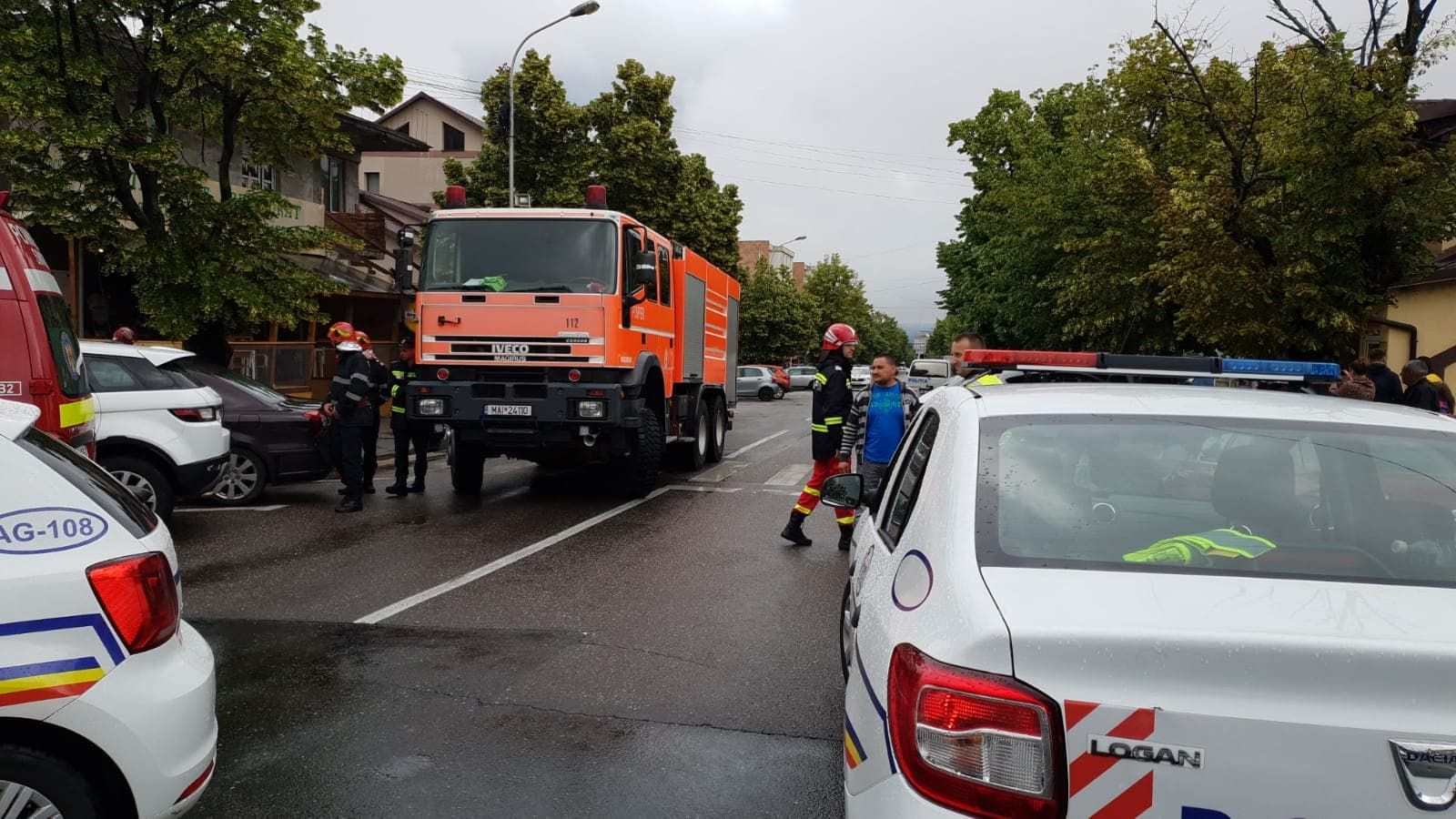 colet suspect langa Judecatoria Pitesti.1