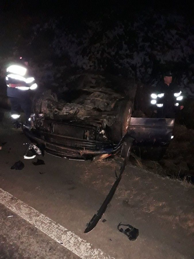 S-a răsturnat cu mașina pe DN 7, la Morărești