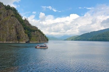 ambarcatiuni Vidraru