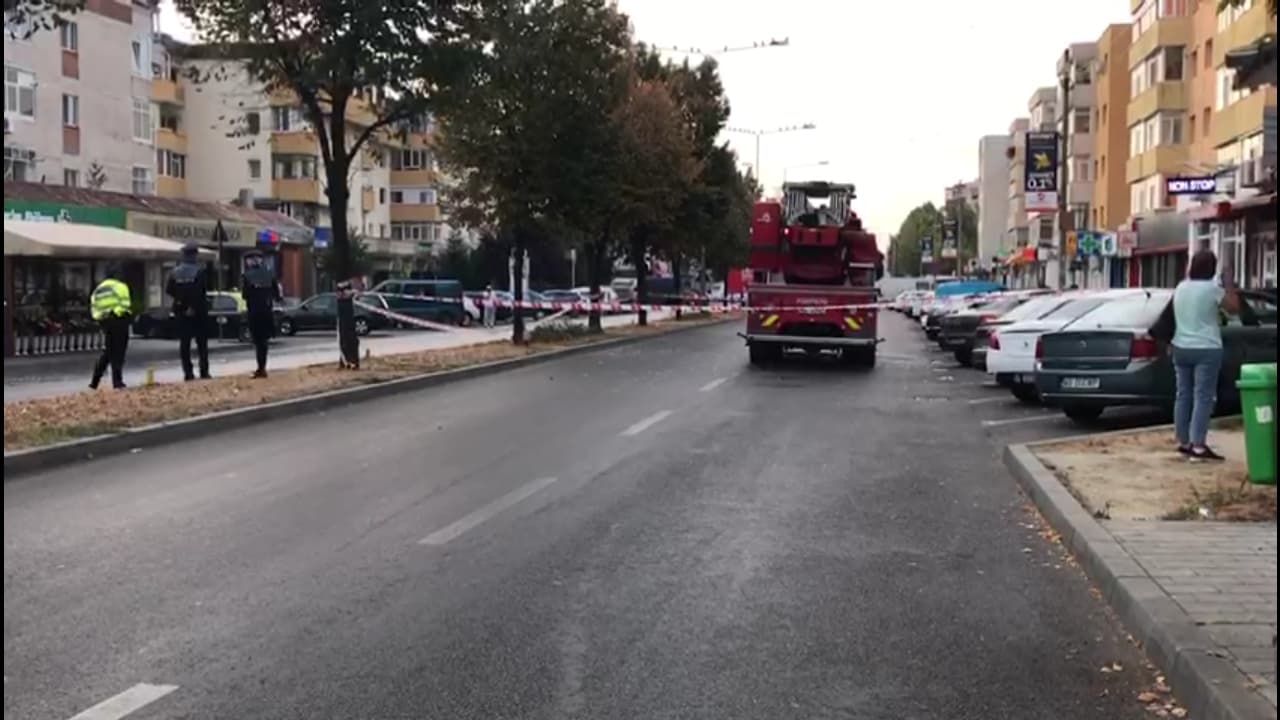 Explozie la un apartament din Piteşti (2)