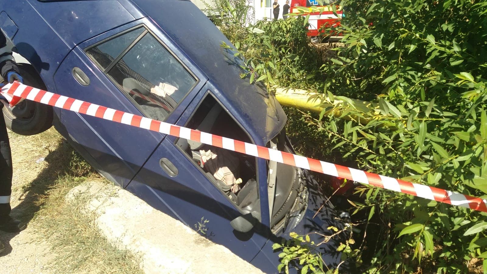 a plonjat cu masina in sant.1