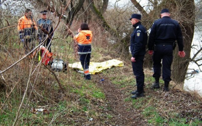 In timp ce era strivit de copac a sunat la 112 n