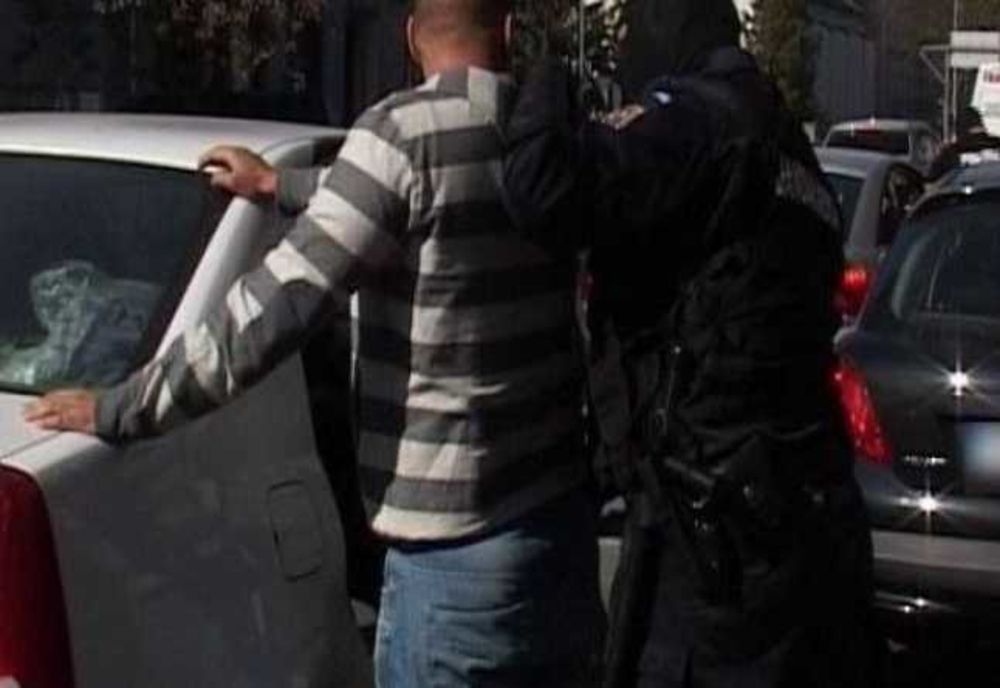 Traficantul obliga o minoră de 14 ani, să se prostitueze