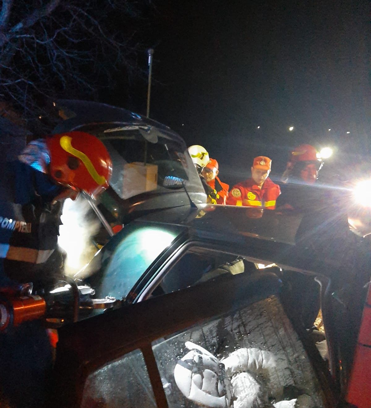 Tatăl mort în accident, alți patru răniți la spital (1)