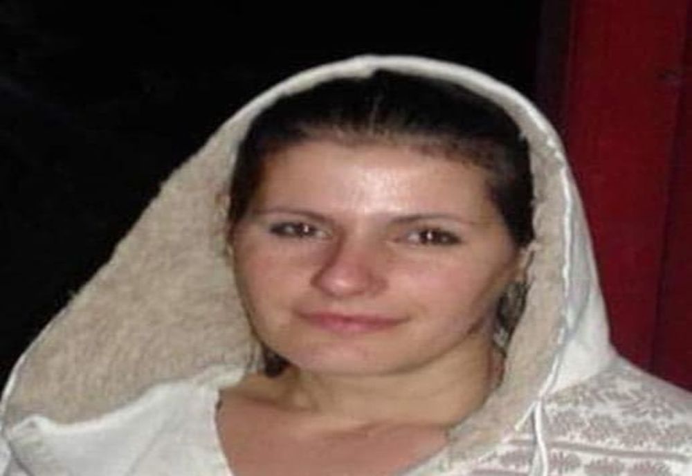 O mamă își caută cu disperare fiica dispărută