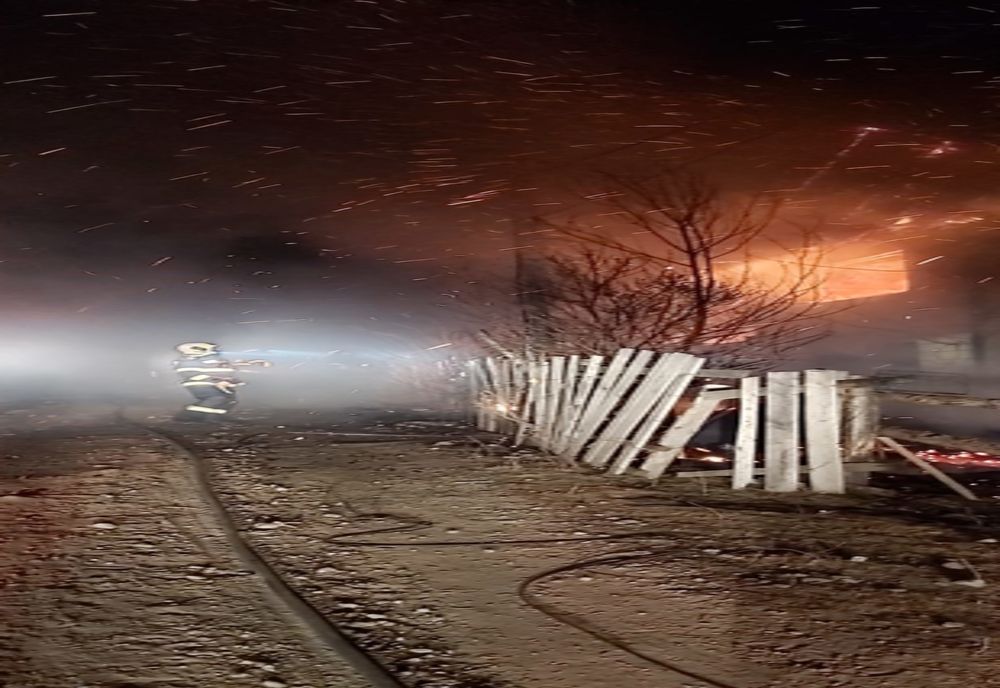 Casă distrusă de o improvizație electrică, la Lerești!