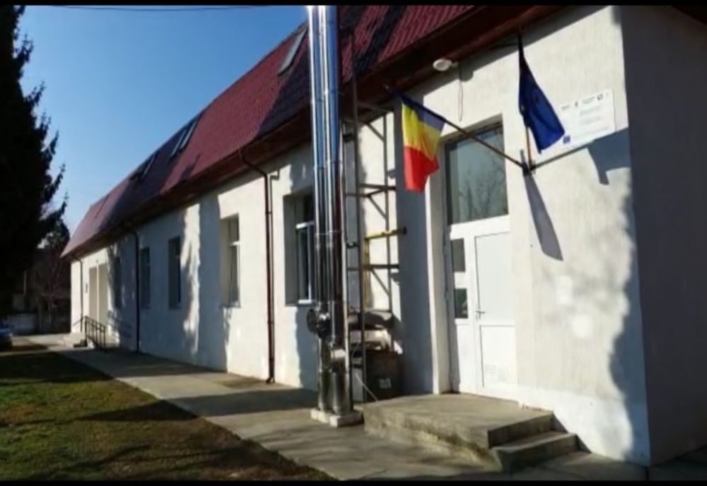 Fată bătută într-un centru special din Ştefăneşti