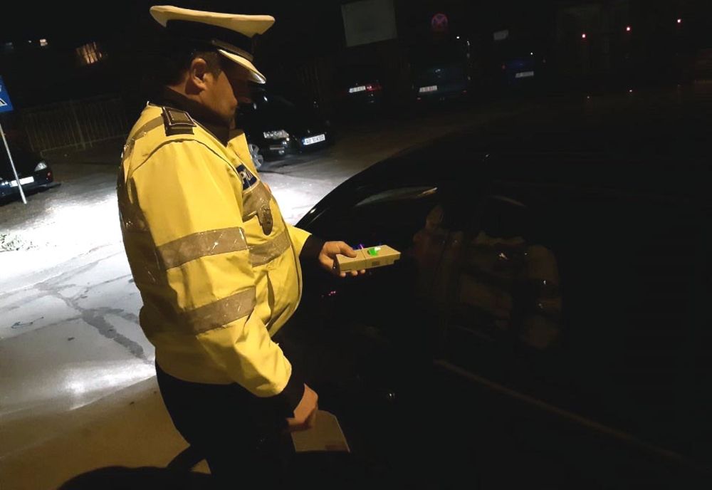 Fiul unui cunoscut medic prins beat la volan!