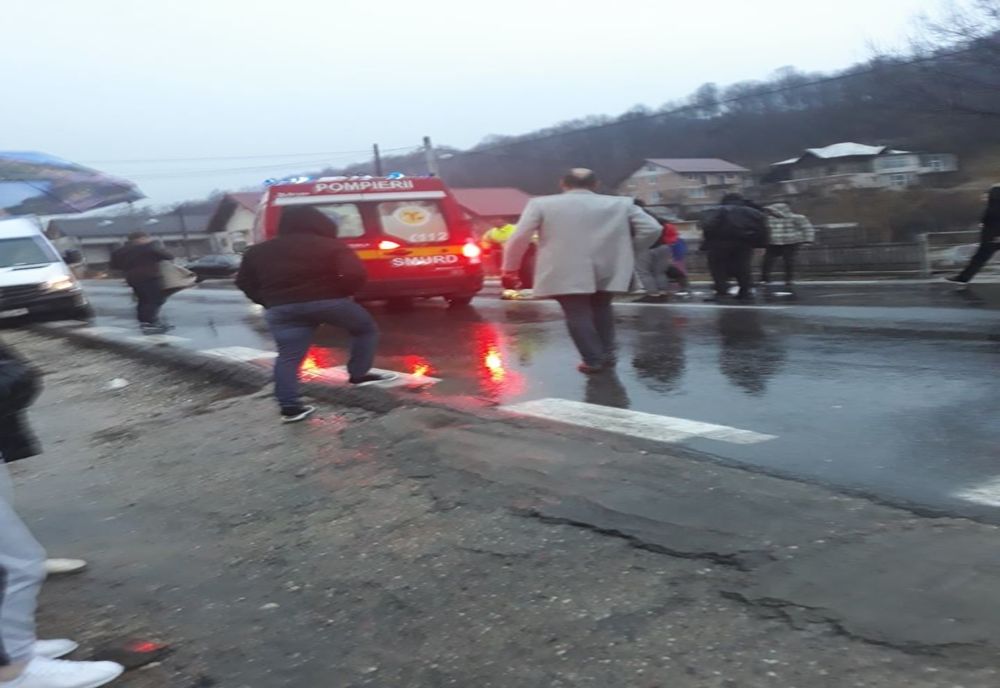 Fiului i-a venit rău când a aflat de accidentul tatălui