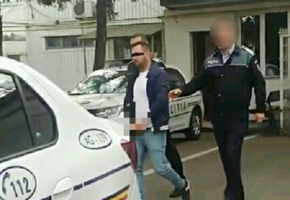 Reținut după ce și-a bătut iubita că i-a sunat telefonul! 