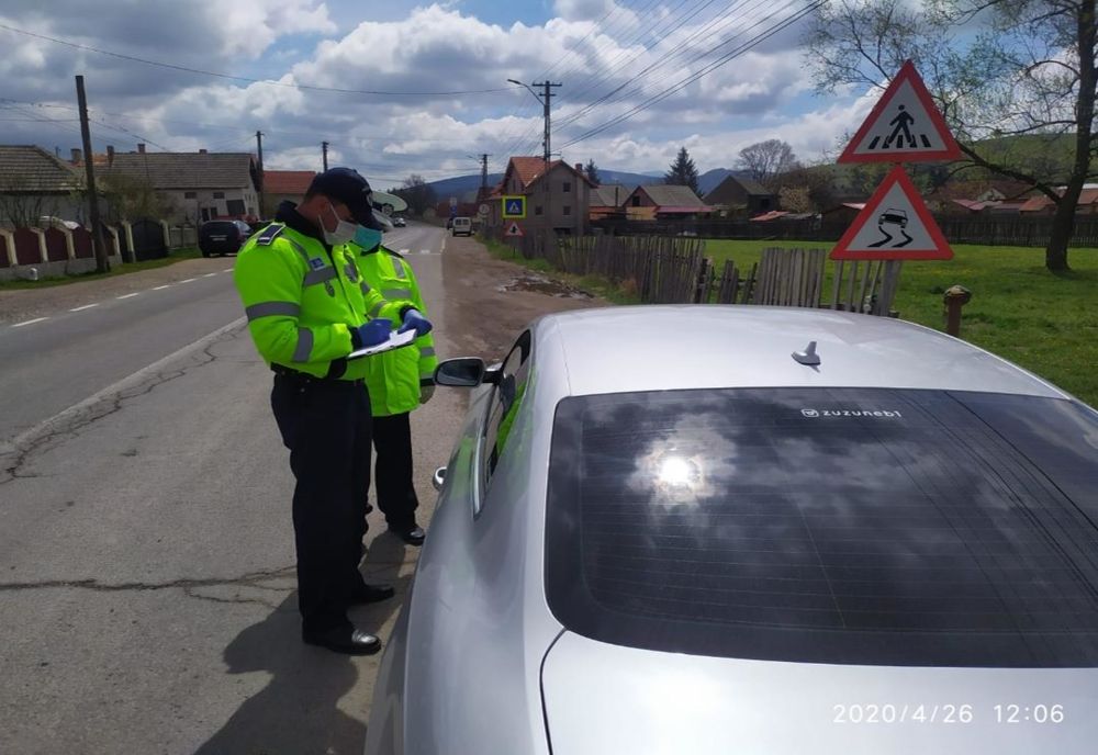 Nu riscați! Se dau amenzi mari pentru deplasările restricționate!