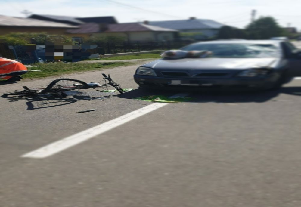 Șoferul a ajuns pe contrasens a rănit grav un biciclist!