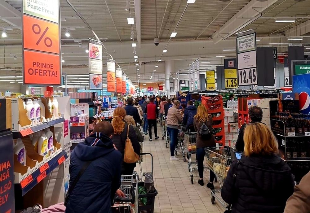 Se întâmplă din nou. A început marea aglomerație