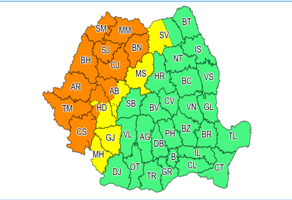 Meteorologii au prelungit avertizările de instabilitate atmosferică