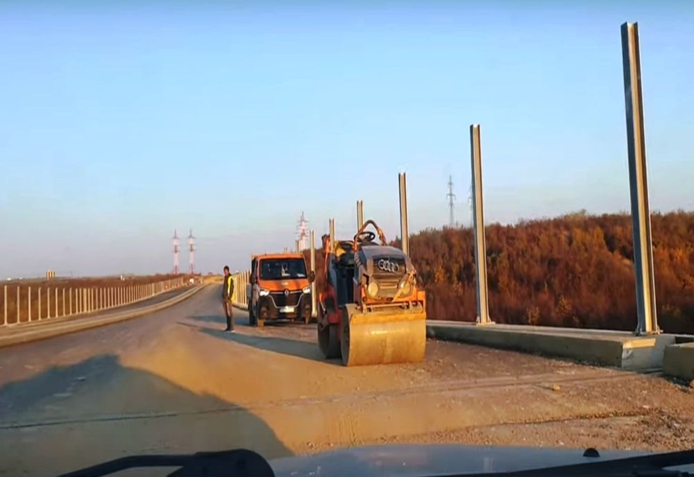 Noi VIDEO imagini de pe şantierul Drumului Expres Craiova-Piteşti