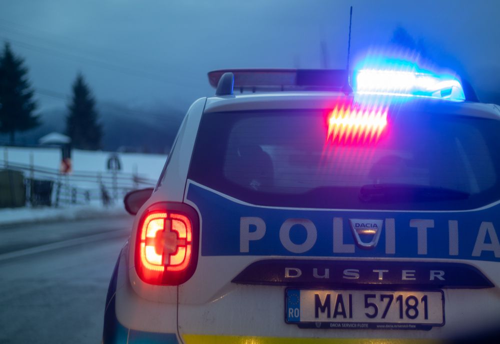 Conflict spontan între minori în centrul orașului Pitești. S-au amenințat cu un cuțit și o furculița