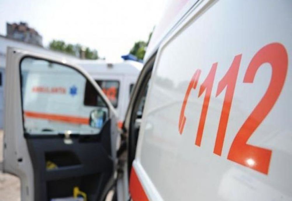 Un echipaj SMURD aflat în misiune implicat într- un incident rutier