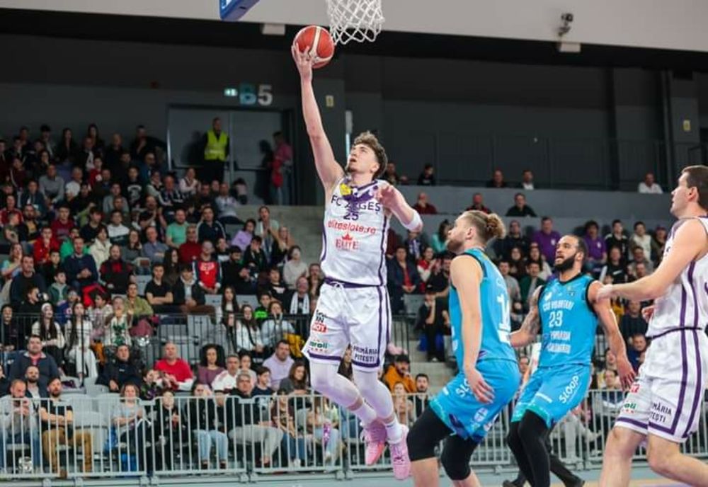 Pitești Arena va găzdui un meci de playoff al echipei de baschet