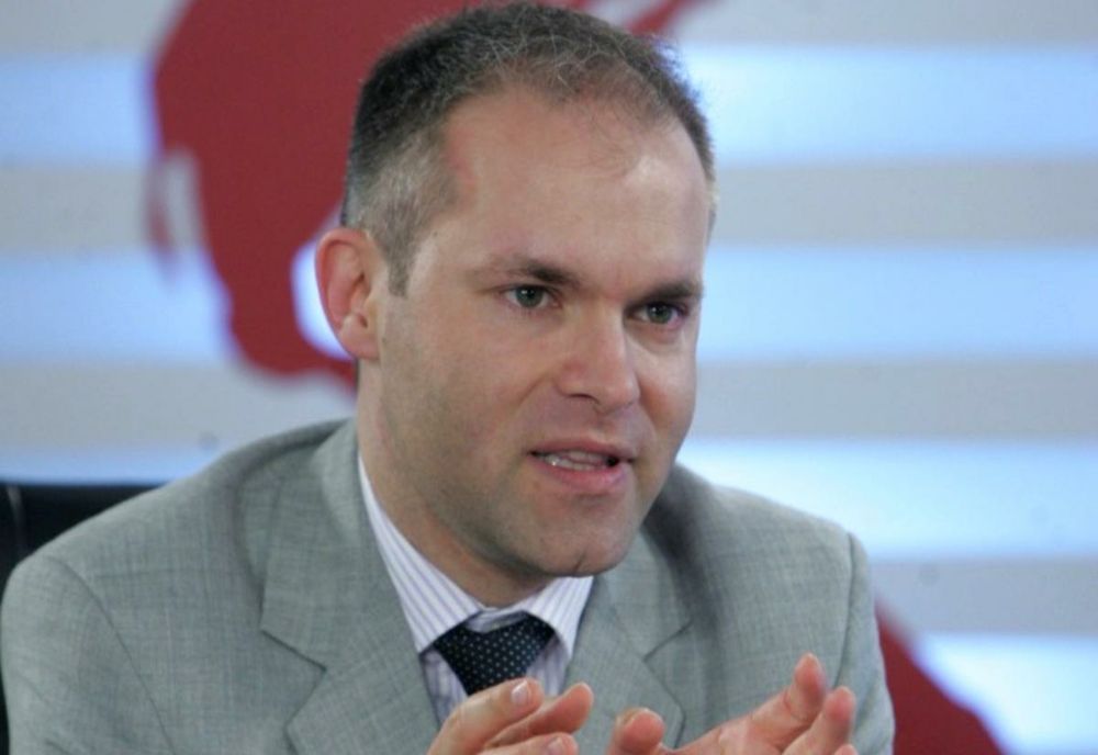 DANIEL FUNERIU, DUPĂ DEMISIA LUI KLAUS IOHANNIS: „DEMISIE ÎNSEAMNĂ FUGA DE RĂSPUNDERE”