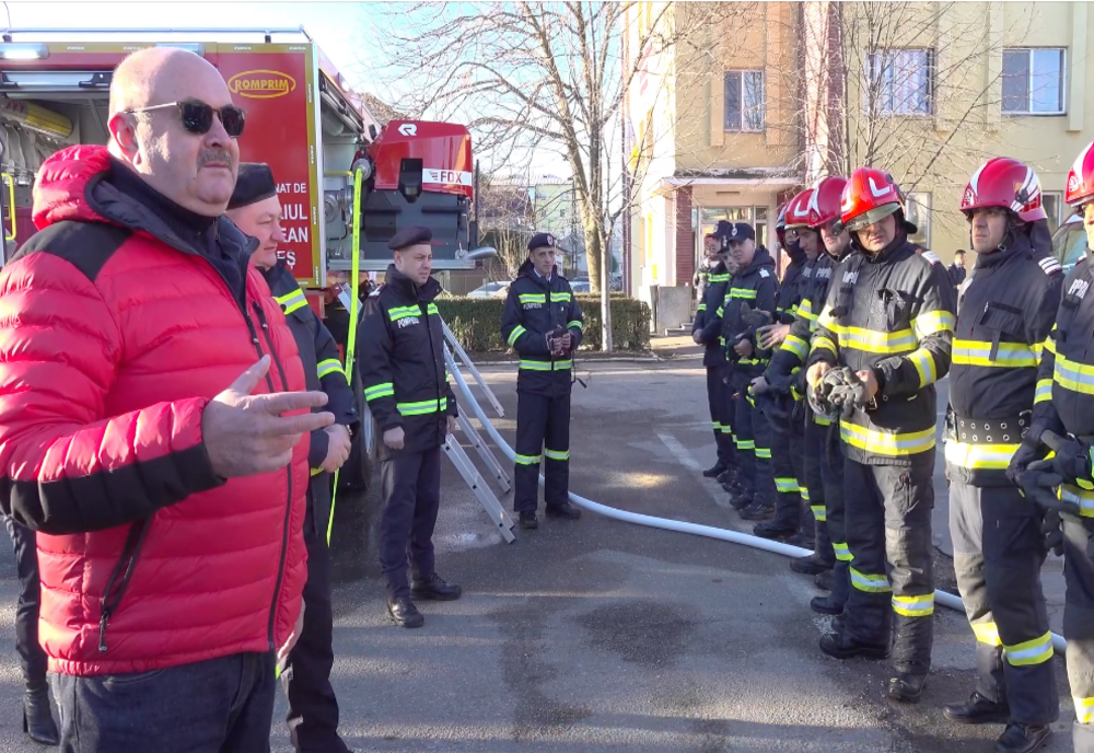 Tehnică nouă la ISU Argeș, cu finanțare de la CJ. Ion Mînzînă: „Avem obligația să îmbunătățim echipamentele”