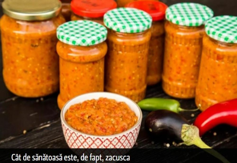 Bucăţi de sticlă, descoperite într-un borcan cu zacuscă produsă în România!