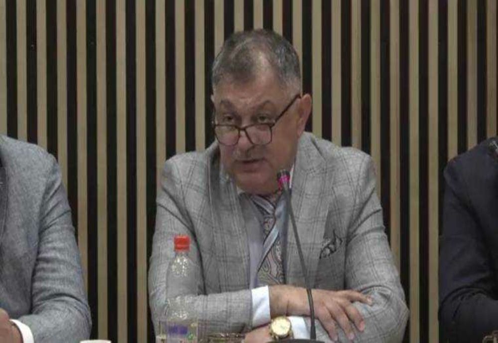 ADRIAN DUMBRĂVĂ, NOUL MANAGER AL SPITALULUI JUDEȚEAN DE URGENȚĂ PITEȘTI