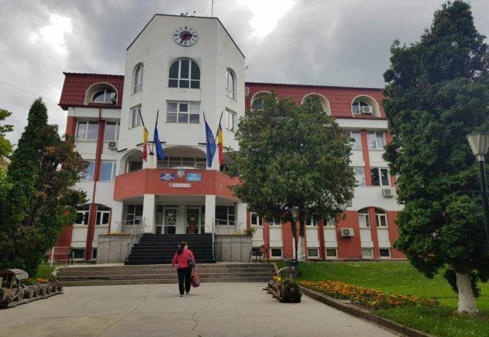 Dezinsecție la Curtea de Argeș