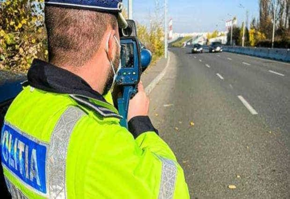 TÂNĂR CONDUCĂTOR AUTO PRINS CU 118 KM/H PESTE LIMITA LEGALĂ