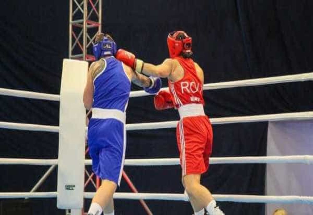 DOI BOXERI CARE AU PICAT TESTELE DE TESTOSTERON ȘI DE GEN ANUL TRECUT AU FOST AUTORIZAȚI SĂ LUPTE LA CATEGORIA FEMININĂ