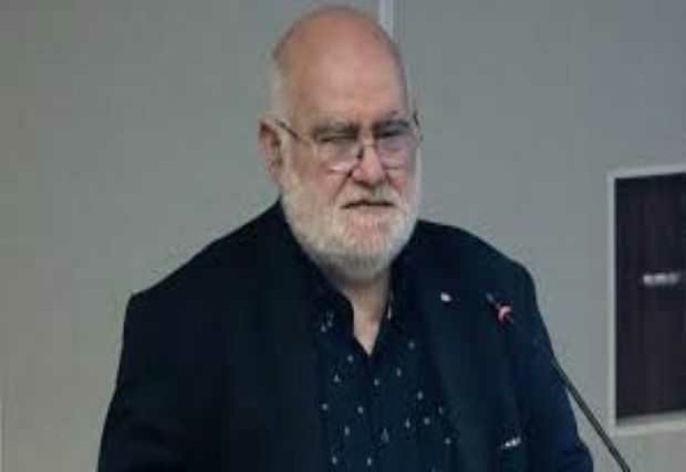 SCANDAL LA SNSPA: PROFESORUL DE SEX ȘI STRIPTEASE