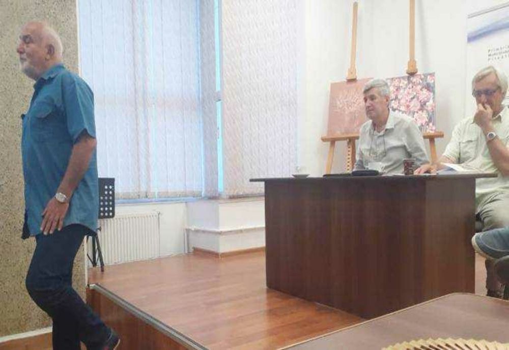 Alegeri la Uniunea Scriitorilor Piteşti