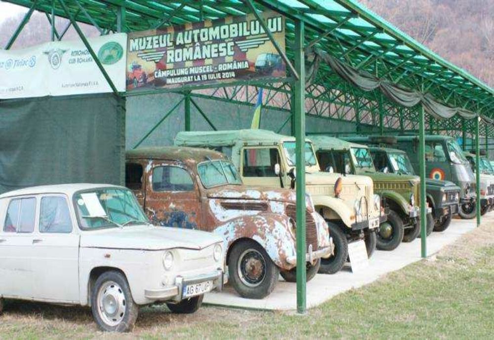 ANIVERSAREA MUZEULUI AUTOMOBILULUI ROMÂNESC ÎN PREZENȚA ARO ȘI MAȘINILOR DE COLECȚIE