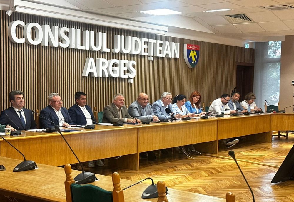 LA CONSILIUL JUDEȚEAN ARGEȘ A FOST LANSAT ASTĂZI CEL MAI MARE PROIECT CU FINANȚARE EUROPEANĂ DIN REGIUNEA SUD MUNTENIA