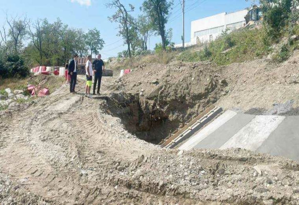 REDESCHIDEREA CIRCULAȚIEI PE DRUMUL TEHNOLOGIC DE LÂNGĂ ȘANTIERUL NOULUI POD PESTE PÂRÂUL BASCOV