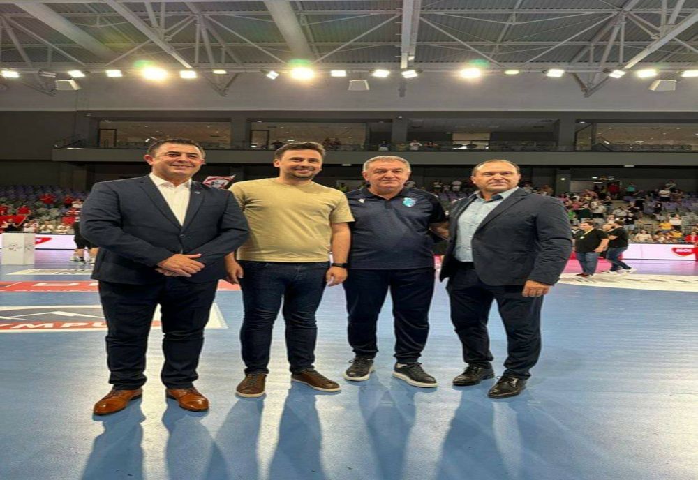 CELE MAI BUNE ECHIPE DE HANDBAL ROMÂNESC S-AU ÎNTÂLNIT LA PITESTI ARENA
