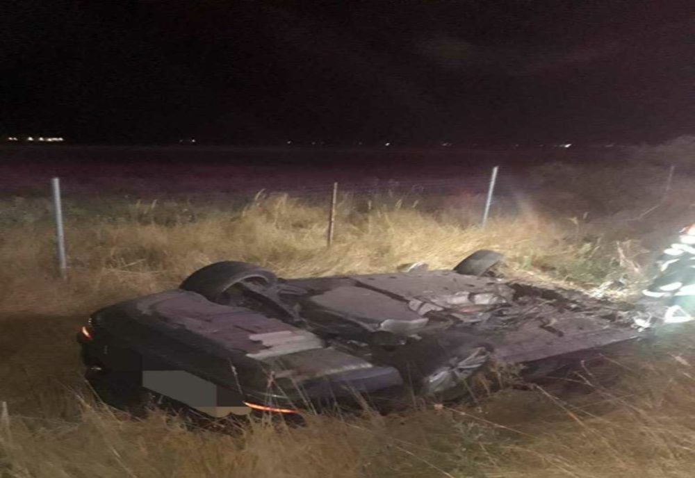 ACCIDENT ÎN COMUNA OARJA: MAȘINĂ RĂSTURNATĂ PE AUTOSTRADA A1