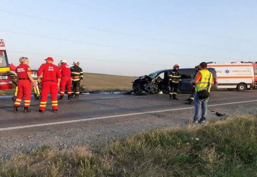 ACCIDENT GRAV PE DN 2: 10 VICTIME, 2 DECEDAȚI