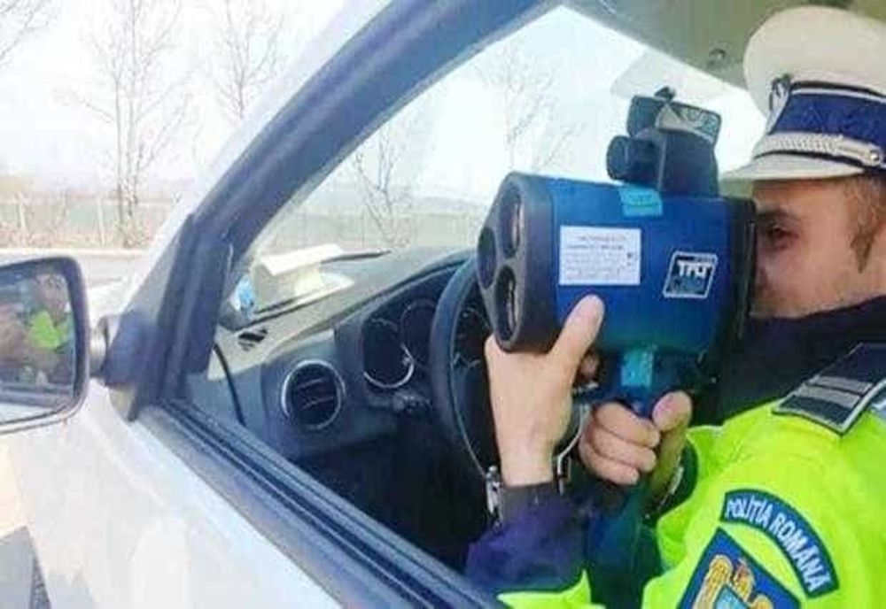 TÂNĂR DIN ORADEA PRINS DE DOUĂ ORI CONDUCÂND CU VITEZE URIAȘE